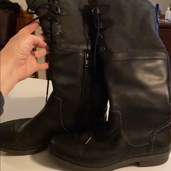 UGG Shoes - Ugg size 9 boots New never worn with Ugg box.